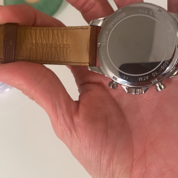 Gorgeous Michael Kors watch ❤️🥰🥰🤗🤗😘👌 - Picture 8 of 9